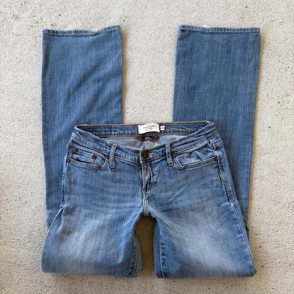 Abercrombie & Fitch Stretch Low Rise Emma Bootcut Jeans w25